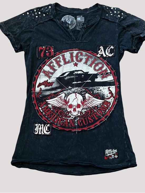 Affliction Tops - Affliction Black Tee with Silver Winged Skull Graphic